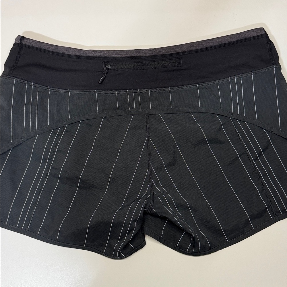EUC Lululemon Speed Shorts Black With Reflective Stripes Size 8 - Picture 2 of 6
